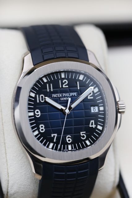 Patek Philippe Aquanaut 5168G-001 Image 2